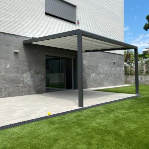 Pérgola técnica tensada